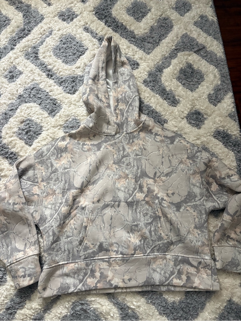 Women's Hooded Pullover Jacket - Beige Camouflage, Size Large, fits medium